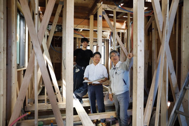 写真:お客様の窓口になる担当者は建築士有資格者のみに限定!