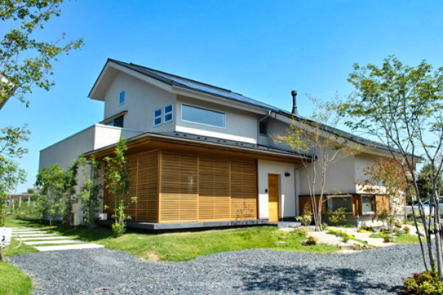 写真：屋根工事と外壁塗装のエキスパートです。