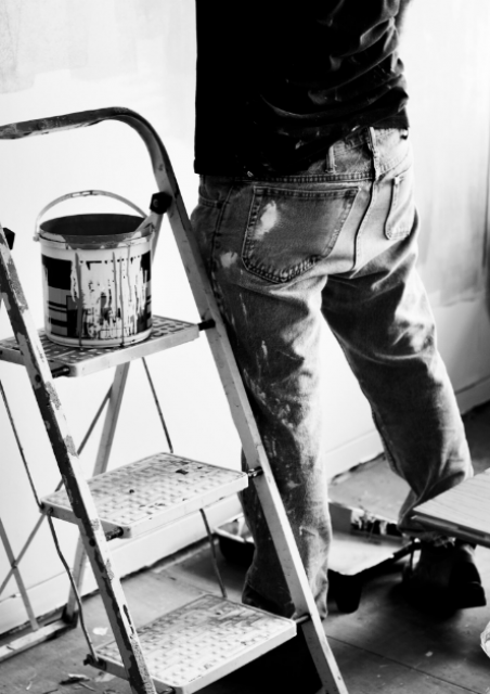 写真：豊富な経験・実績と 丁寧なコミュニケーションでお客様にご満足いただけるリフォームを目指します。