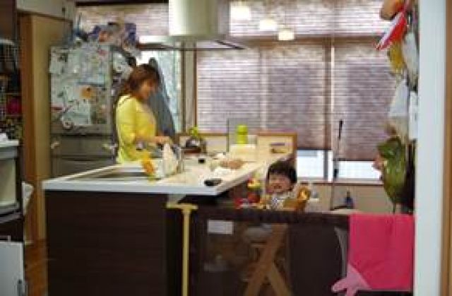 写真:キッチンの提案と実施後