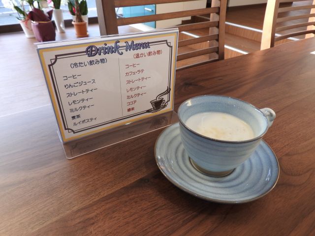 写真：オススメはカフェラテです